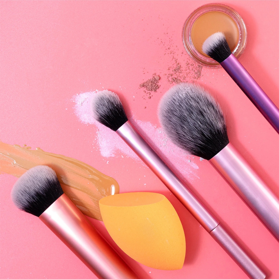 CleanCanvas™ Premium-Set – 4 Profi-Pinsel + Beauty-Schwamm